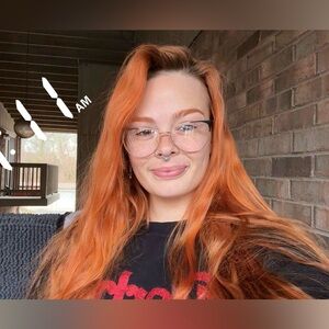 Meet your Posher, Hailey